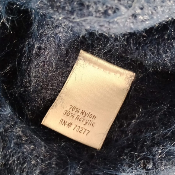 Lauren Conrad fuzzy sweater - Picture 4 of 10